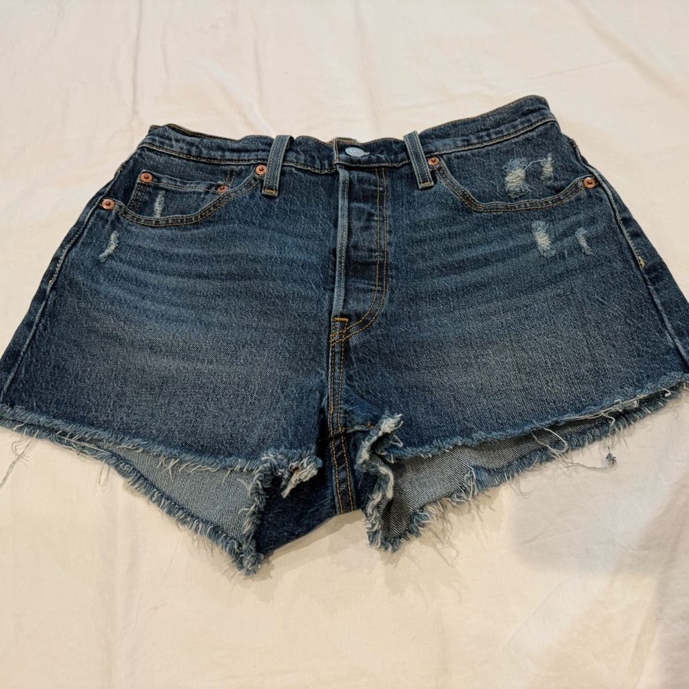 Levi’s 501 Distressed Cutoff Denim Shorts Women’s Size W29 High Rise Frayed Hem - Picture 5 of 11
